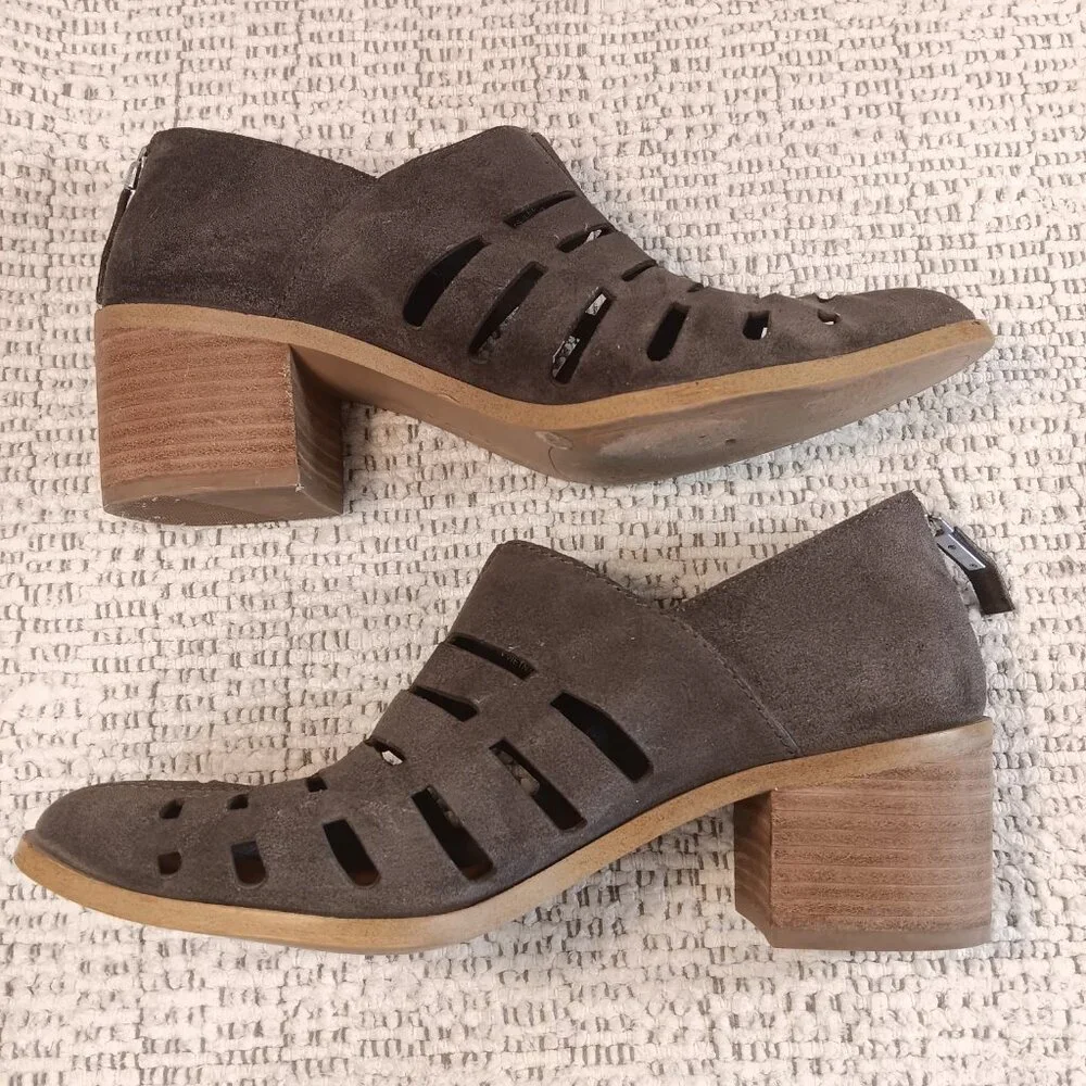 1.State 'Ilee' Women's Suede Cut Out Gray Ankle Bootie Sz 10 Medium